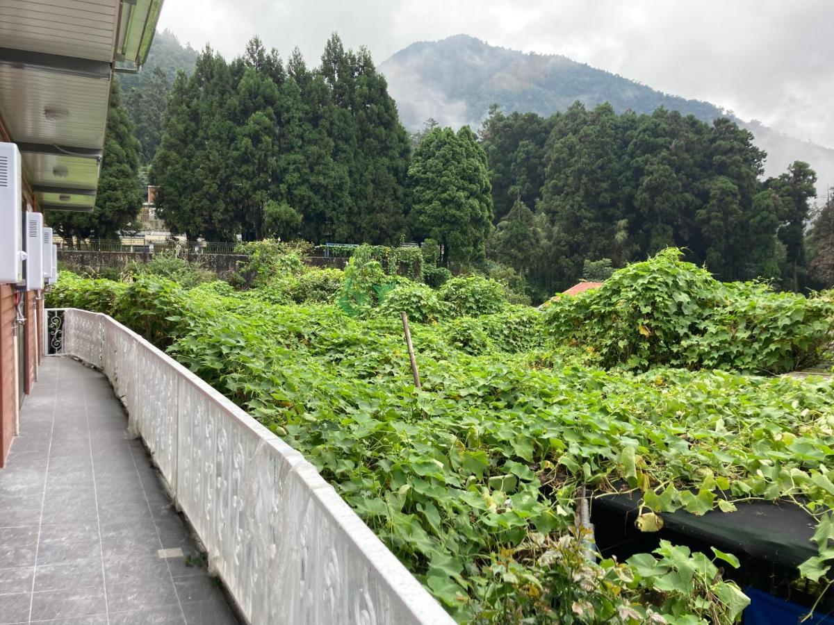 老老街 誠君民宿 Fenchihu Luaran gambar